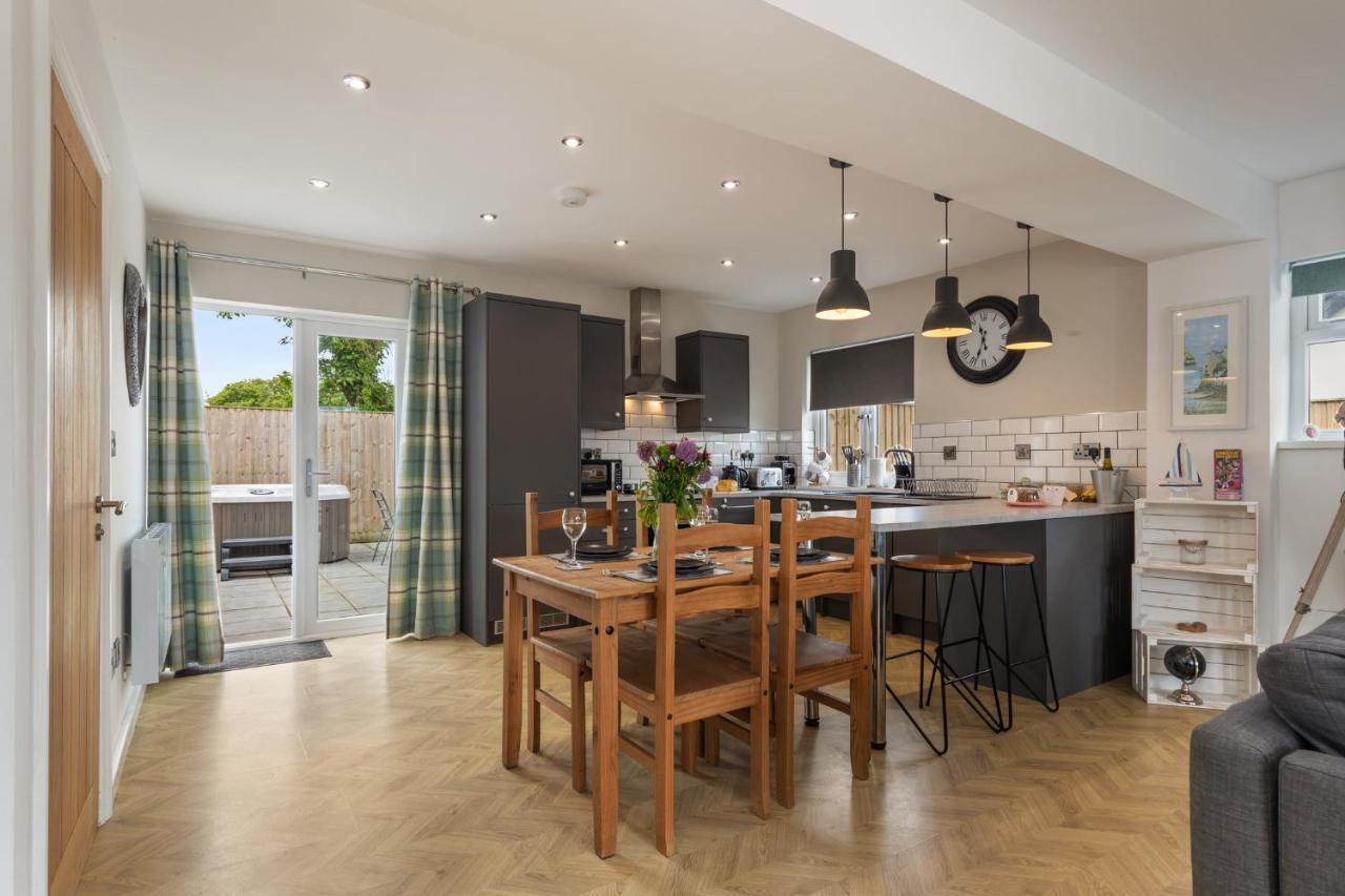 Acorn Cottage Тенбі Екстер'єр фото